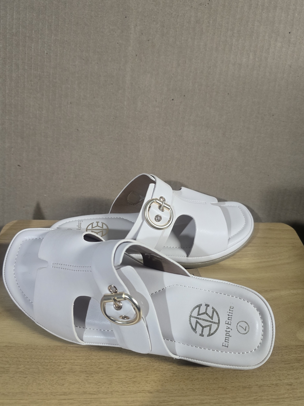 Empty Katie EE Empty Sandals Women W Support Women's Buckle Sandals White US 7